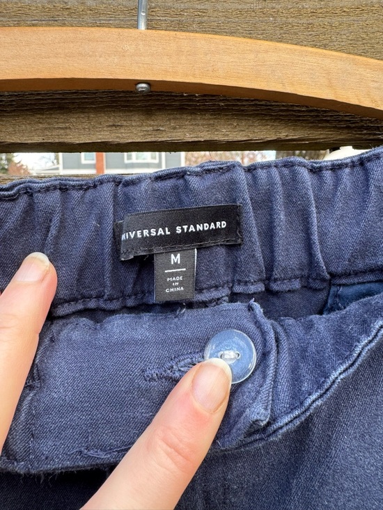 Universal Standard Navy Cotton Twill Cargo Pants - Picture 4 of 5